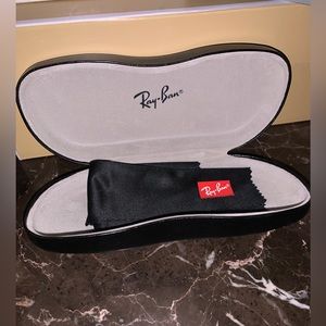 Ray-Ban hard eyeglasses case in black with cleaning cloth